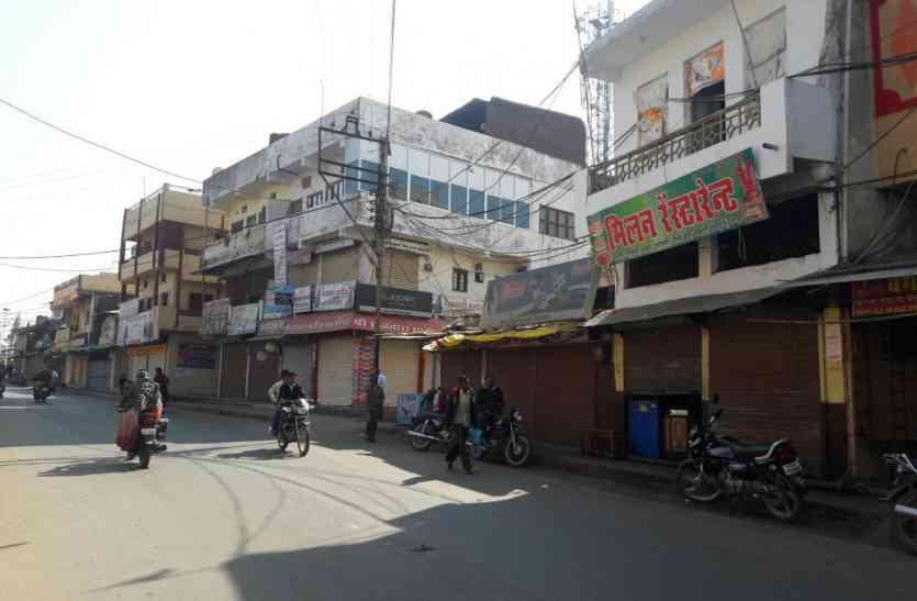Unauthorized Curfew in Multan and curfew latest hindi news इस शहर में कर्फ्यू जैसे रहे हालात, दूध चाय के लिए भी तरसते रहे शहरवासी