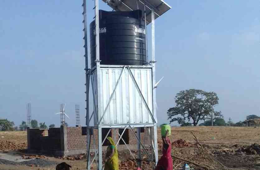 pratapgarh वीडियो: पानी के लिए हो रहा सौर उर्जा का उपयोग