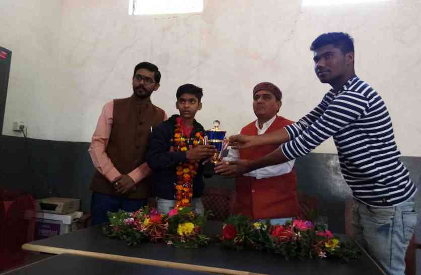 kasya padak रोहित ने राष्ट्रीय स्तर पर जीता कास्य
