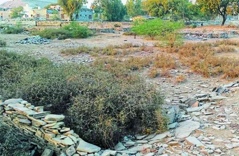 Chechat राजनीतिक उदासीनता व प्रशासनिक लालफीताशाही का शिकार हुआ सीएचसी निर्माण