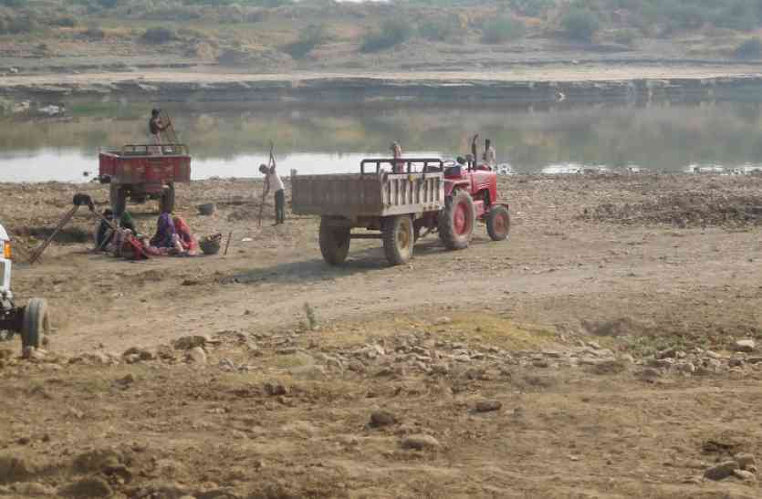 baran news सरकारी कारिन्दों को मिल रही मलाई,पार्वती को कर रहे छलनी