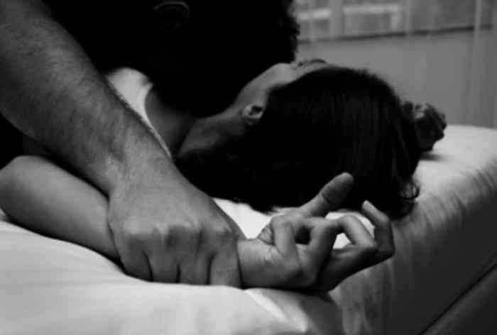 Rape in the jungle forest with school girl Video viral hindi news