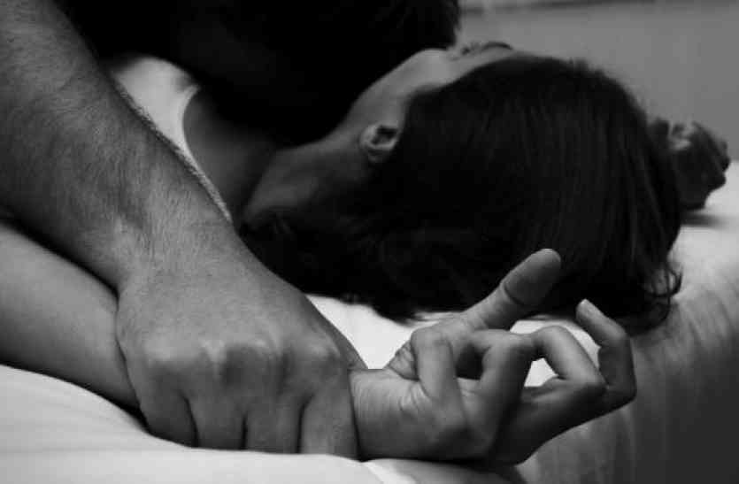 rape दास्तान-ए-दर्द: मां का इलाज कराना चाहती थी लड़की, पैसों के लिए सैक्स रैकेट में फंसी, फिर आरोपी रोज भेड़ियों के सामने...