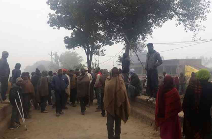 maut राजा भैया के गांव में बिजली विभाग की लापरवाही ने ली युवक की जान