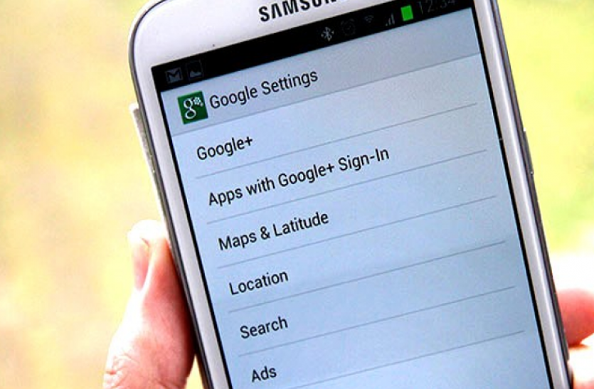 mobile phone settings मोबाइल फोन में इन 3 सेटिंग्स को आॅन रखने से होता है बड़ा नुकसान, तुरंत करें बंद