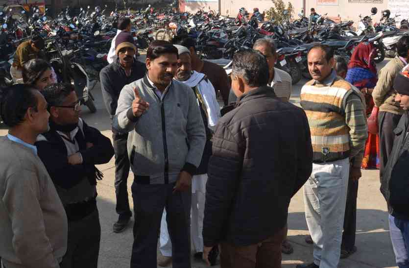 siblings fall from running train दर्दनाक: अलवर के पास ट्रेन से गिरकर भाई-बहन की मौत, बेटा रह गया अकेला
