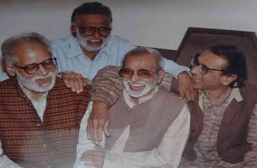 hindi writer कथाकार दूधनाथ सिंह पंचतत्व में विलीन, साथियो ने कहा लौट आ ओ धार