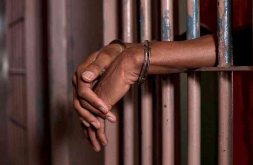 all the accused,land registry,hammer,Udaipur Hindi news,udaipur latest news,crime. crime news,life prison,Additional District and Sessions Court,crime in udaipur,salumbar,crime in udaipur udaipur latest news,udaipur latest news udaipur latest hindi news,udaipur crime news, सलूम्बर के भाजपा नेता की हत्या के तीन आरोपितों को उम्रकैद