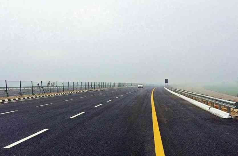 express way मेडिकल सुविधा भी बेकार, एक्सप्रेस-वे पर भिड़े तीन वाहन