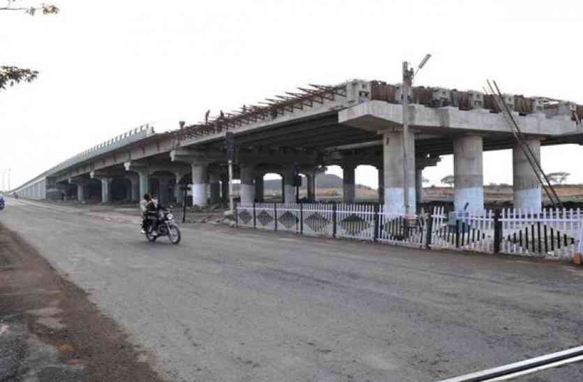 r o b indore कछुआ चाल से बन रहा आरओबी, ईई फंस गया लोकायुक्त के फेर में