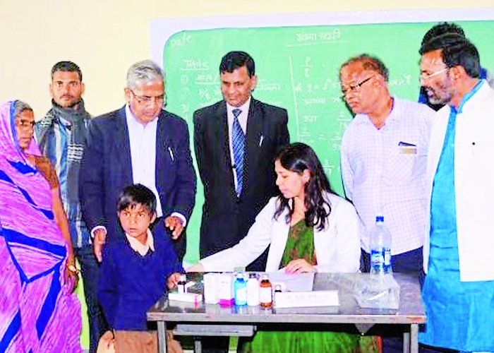 kota भौंरा पहुंचे चिकित्सक, पीडि़तों को राहत