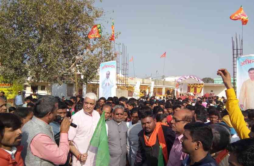 balaghat news ७२ वर्षीय वृद्ध ने दौड़ में युवाओं को पीछे छोड़ा