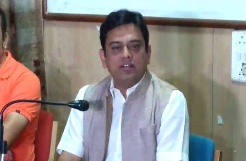 Former MP Devvrat Singh पूर्व सांसद देवव्रत बोले - 5 साल में जब हरिप्रसाद कांग्रेस को नहीं समझ पाए पुनिया 6 महीने में क्या समझेंगे