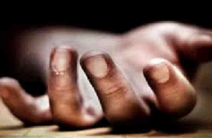 2 girls deadbody सीतापुर में दो बच्चियों का शव बैग में मिला