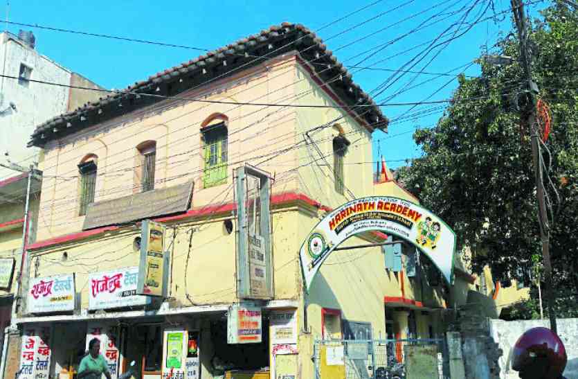 Swami Vivekananda memorial स्वामी विवेकानंद ने रायपुर के डे भवन में बिताए थे दो साल, ट्रस्ट ने इस वजह से छिपाई थी ये बात