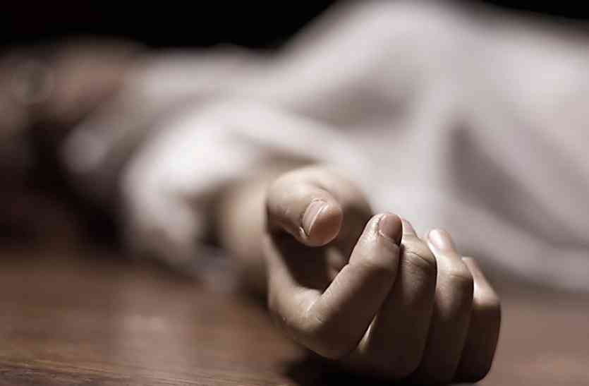 Threatened ,rape case, young man suside दुष्कर्म मामले में फंसाने की धमकी दी तो युवक ने उठाया यह खौफनाक कदम,जानिए पूरी खबर