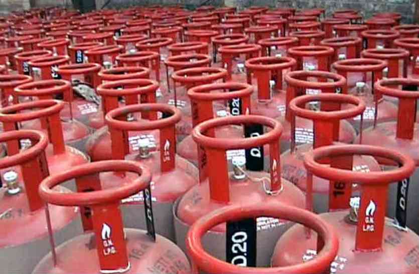GST raises domestic gas theft जीएसटी ने बढ़ाई घरेलू गैस की चोरी,देखिए इस तरह है सरकार को चपत