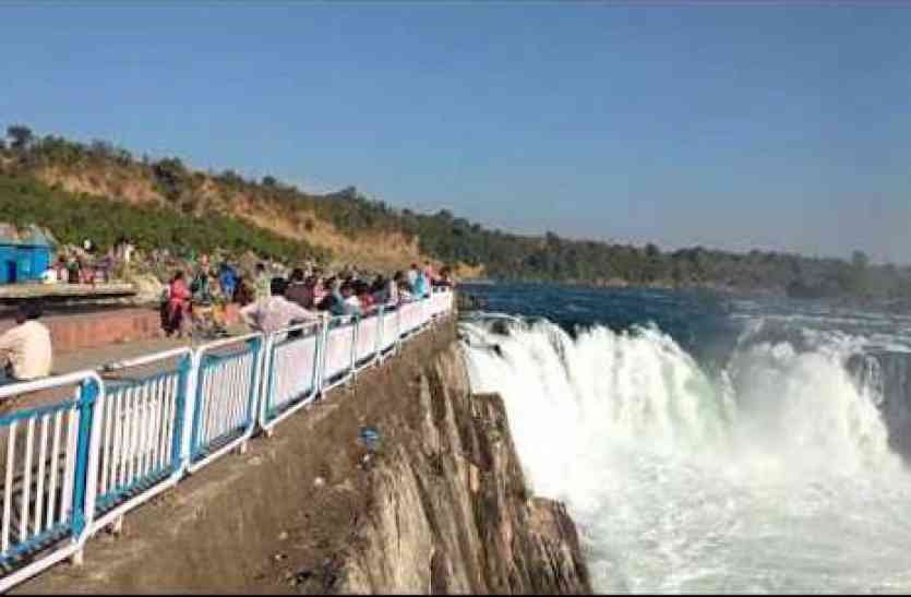 Sankranti 2018: नर्मदा के इन तटों पर पहुंचना दूभर, ऐसे आसान होगी राह Sankranti 2018: नर्मदा के इन तटों पर पहुंचना दूभर, ऐसे आसान होगी राह