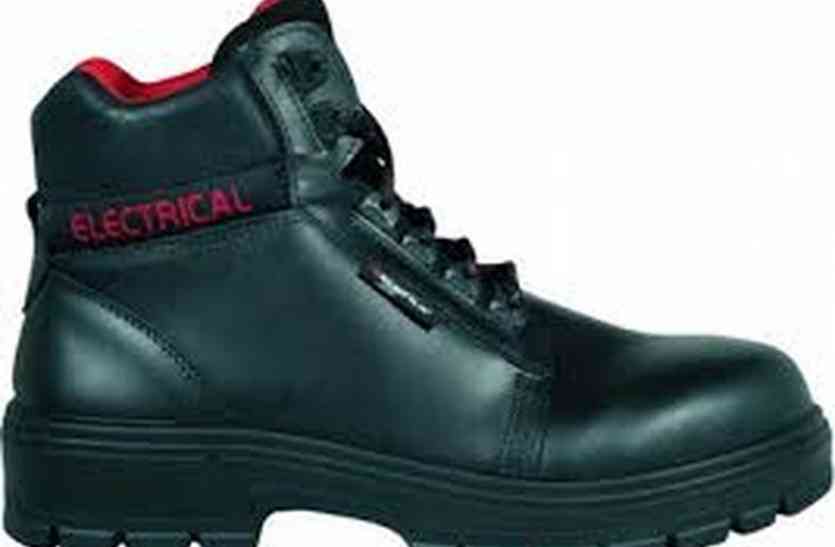 safty shoe चार साल बाद मिली सेफ्टी शूज की सुरक्षा