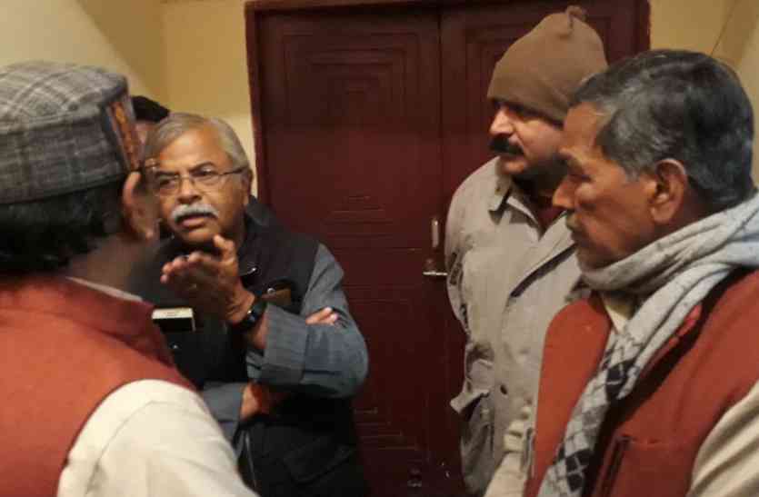 Lakhimpur Kheri Latest News,Lakhimpur Kheri Latest News in Hindi,BJP Lakhimpur Kheri, किसी अपने को कुर्सी पर बैठाने को लेकर एक बार फिर भाजपाई भिड़े