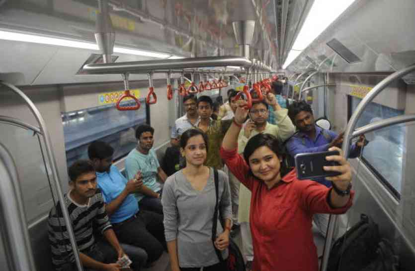 Lucknow Metro,selfie with lucknow metro, Lucknow Metro Rail Corporation अगले 10 दिनों में व्हाट्स ऐप करें अपनी सेल्फी विद मेट्रो और पाएं फोटो प्रदर्शनी में जगह