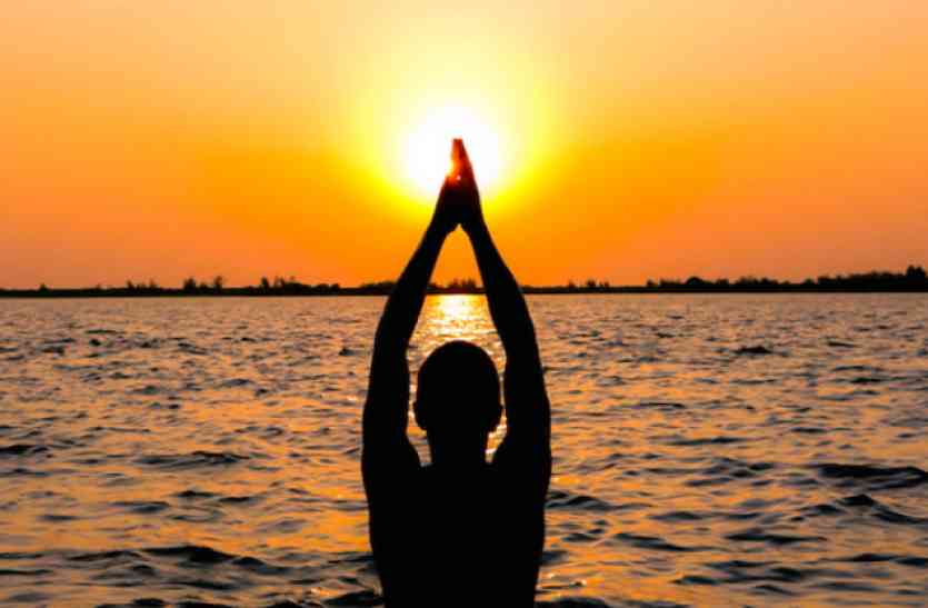 makar sankranti 2018 इस मकर संक्रान्ति करें अपनी राशि अनुसार उपाय, बन जाएंगे करोड़पति