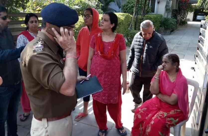 patrika बदमाशों ने पुलिस बन किया यह बड़ा अपराध