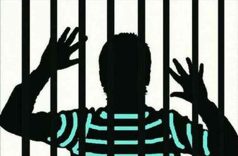 rape accused betma डेढ़ दर्जन ने किया था रेप, अब मांग रहे पैरोल
