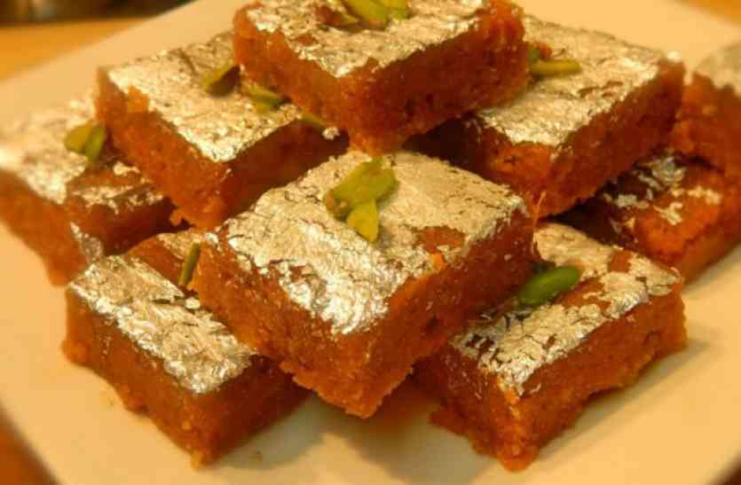 moongdal barfi टेस्टी बनती है मूंगदाल की बर्फी