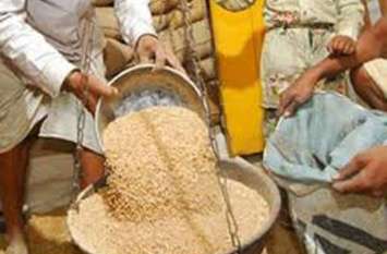 food department: ration shop, people are not getting ration on time गरीब के गेहूं पर संकट