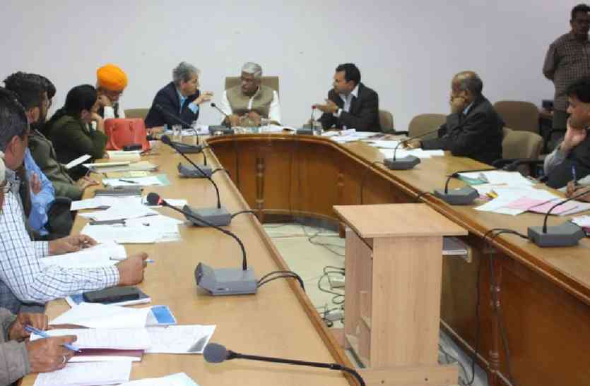Jaisalmer patrika JAISALMER NEWS- केन्द्रीय कृषि राज्यमंत्री की यह चालाकी समझ गए सभी और हां में हां मिलाकर बैठक की कर दी...