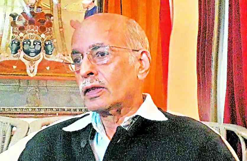 vishvaraj singh mewar Padmavat पर विश्वराज सिंह मेवाड़ बोले, व्यावसायिक लाभ के लिए इतिहास का गलत चित्रण करना है अनुचित