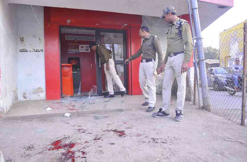 Why is the blood of the post office closed? जाने क्यों खून से सन गया पोस्ट ऑफिस का परिसर