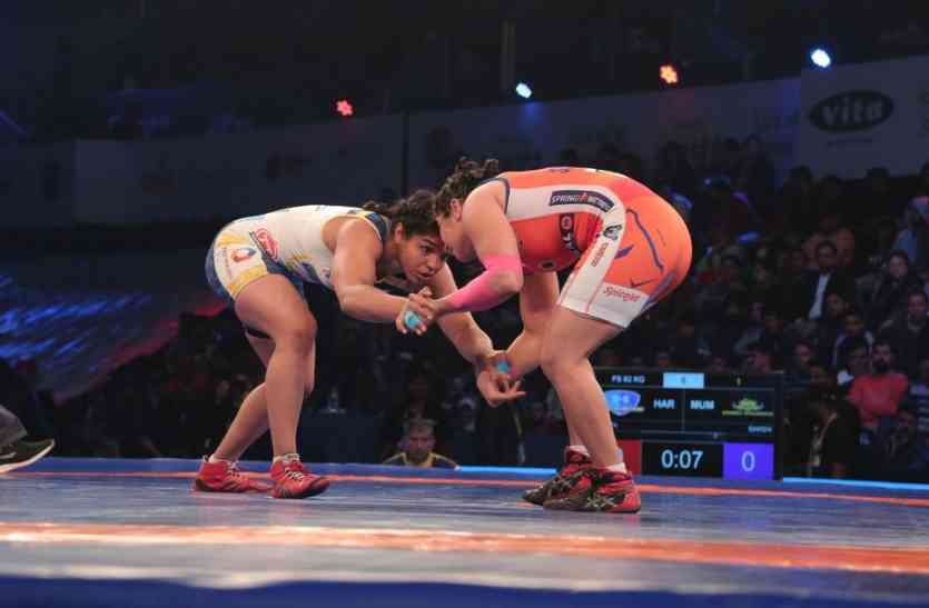 pwl PWL-3 : मुम्बई महारथी को हरा कर हरियाणा हैमर्स सेमीफाइनल में पहुंची