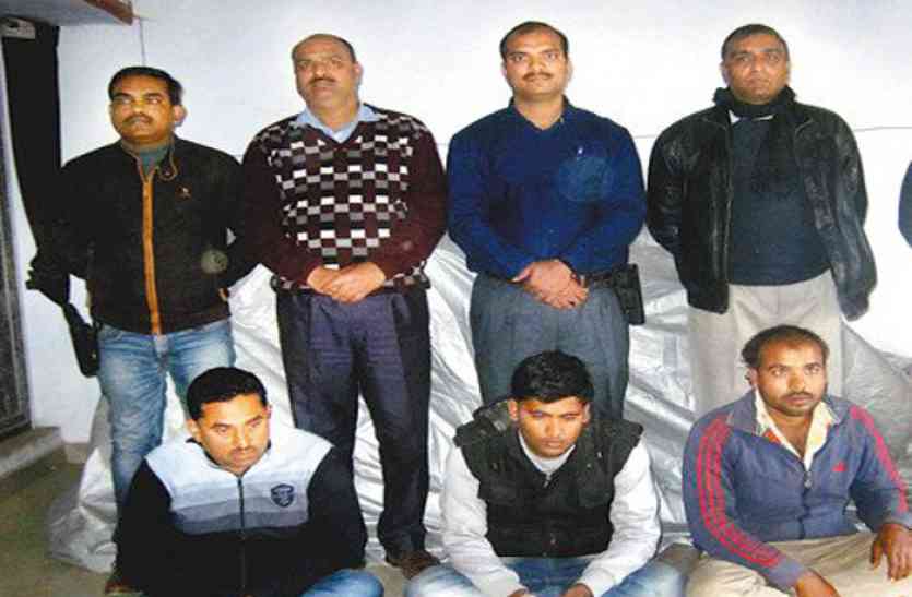 kanpur नारकोटिक्स टीम के हत्थे चढ़े गांजा तस्कर, 30 लाख का 5 क्विंटल गांजा बरामद
