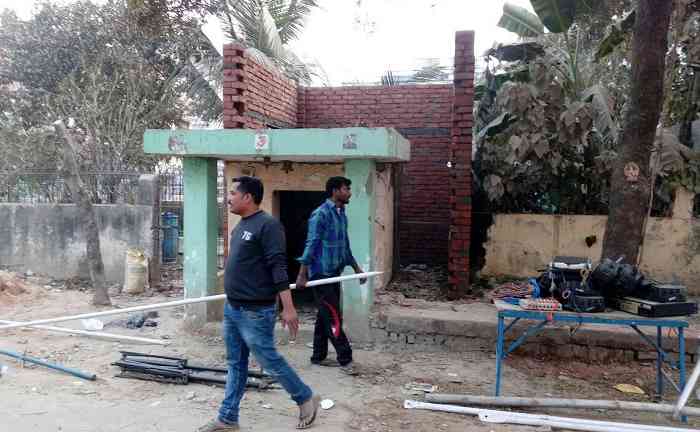 नगर निगम पार्क में मंदिर निर्माण