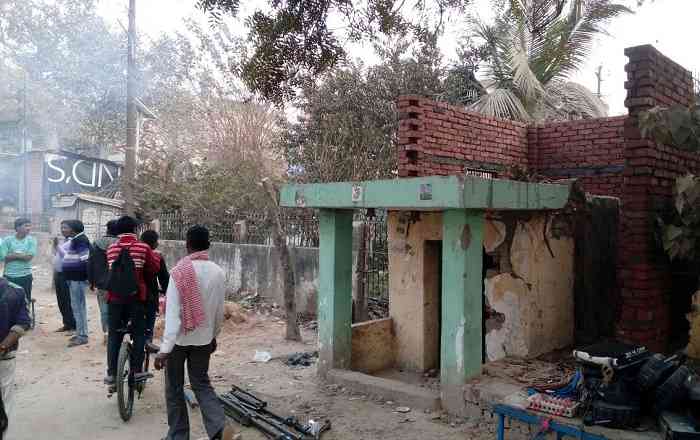 नगर निगम पार्क में मंदिर निर्माण