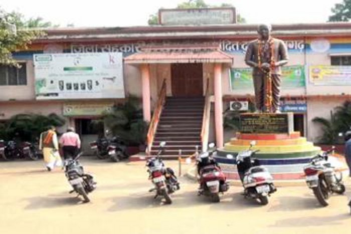 Durg co-oprative bank सहकारी बैंक CEO विवाद: संचालकों को बड़ा झटका, HC में याचिका खारिज, जोशी संभालेंगे पदभार