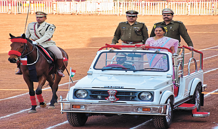republic day prade practices तेरह साल बाद एक घंटे के लिए ‘राज्यपाल’ बनीं महिला सब इंस्पेक्टर