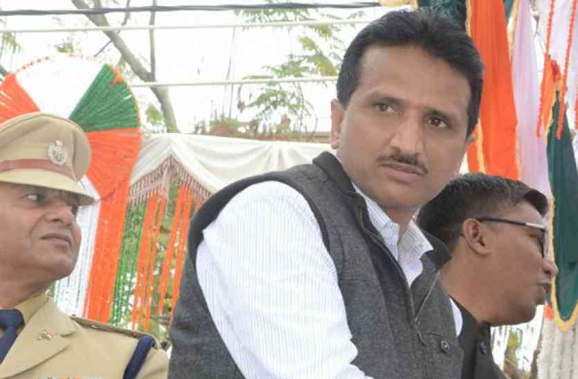 dipak singh ड्यूटी को ड्यूटी समझा बन गए मिशाल
