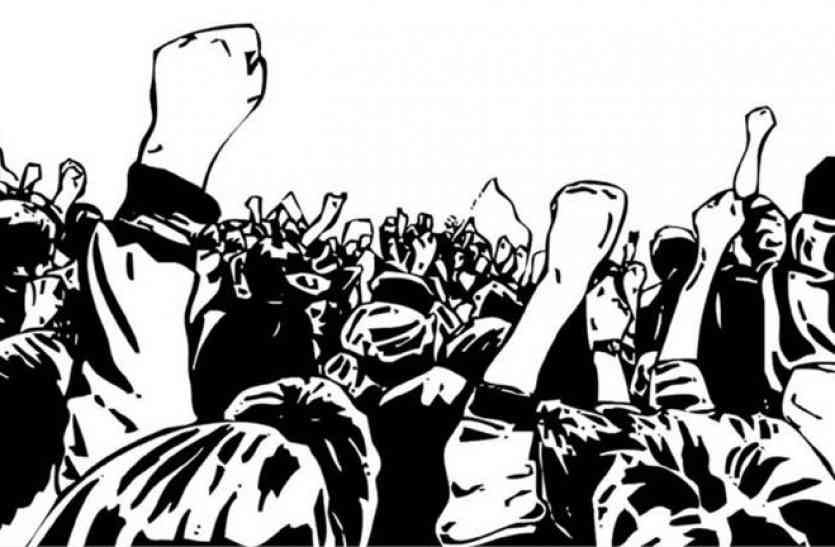 Protest भीमा कोरेगांव की घटना को लेकर बहुजन मुक्ति मोर्चा ने किया प्रदर्शन