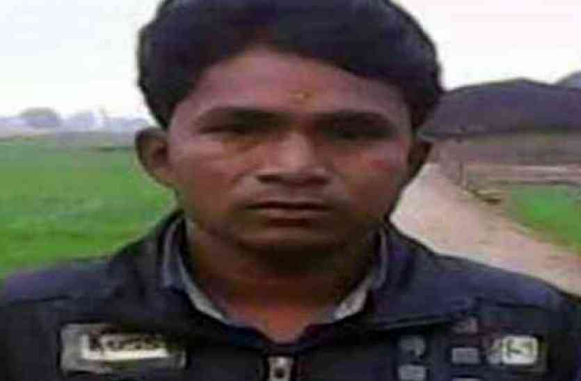 chitrakoot इस दस्यु गैंग में साथ चलती है गैंग सरगना की प्रेमिका, प्रेमिकाओं पर बुरी नजर बर्दाश्त नहीं