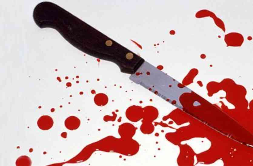 Murder खुलासा: पत्नी के सीने पर चाकू से किए 35 वार, गुस्सा शांत नहीं हुआ तो पेट्रोल डाल लगा दी आग