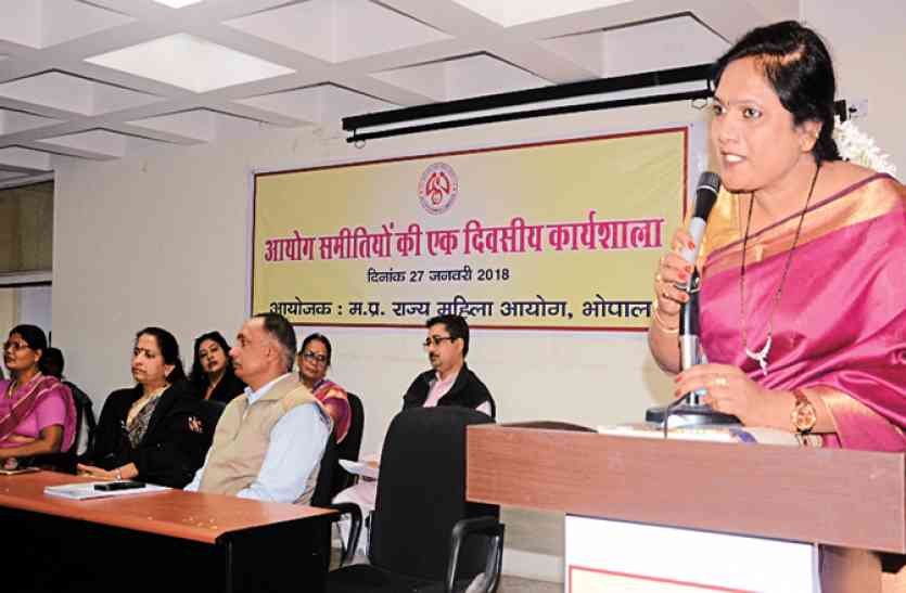 workshop समिति सदस्यों ने महिला आयोग अध्यक्ष को सुनाई अपनी पीड़ा बोली- पीडि़ताओं को न्याय दिलाने में अधिकारी नहीं करते मदद