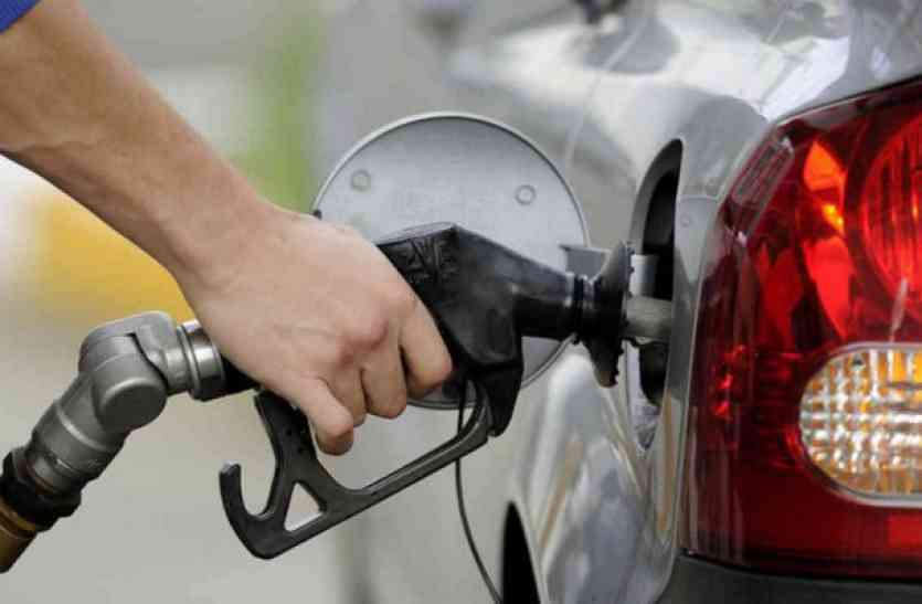 know current rate of petrol in your city स्पीड से बढ़ रहे डीजल-पेट्रोल के दाम, जानें क्या हैं रेट