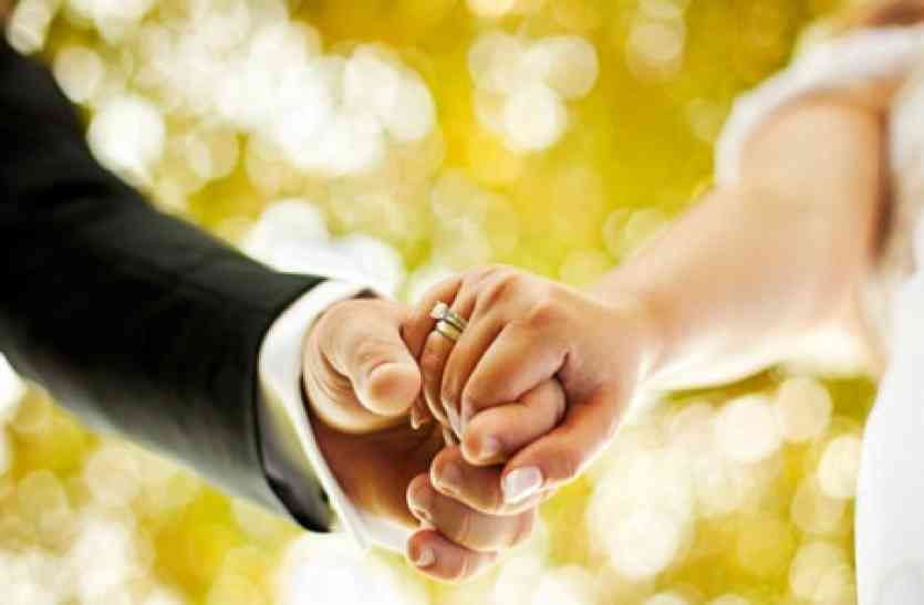 Marriage ससुराल वालों ने शादी से किया इंकार तो दुल्हन ने लाद दिया सोने से दुल्हें को