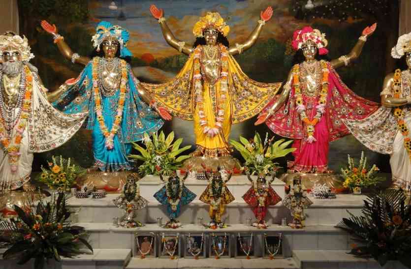 kolkata गौड़ीय उत्सव में जुटने लगे दुनिया भर के भक्त