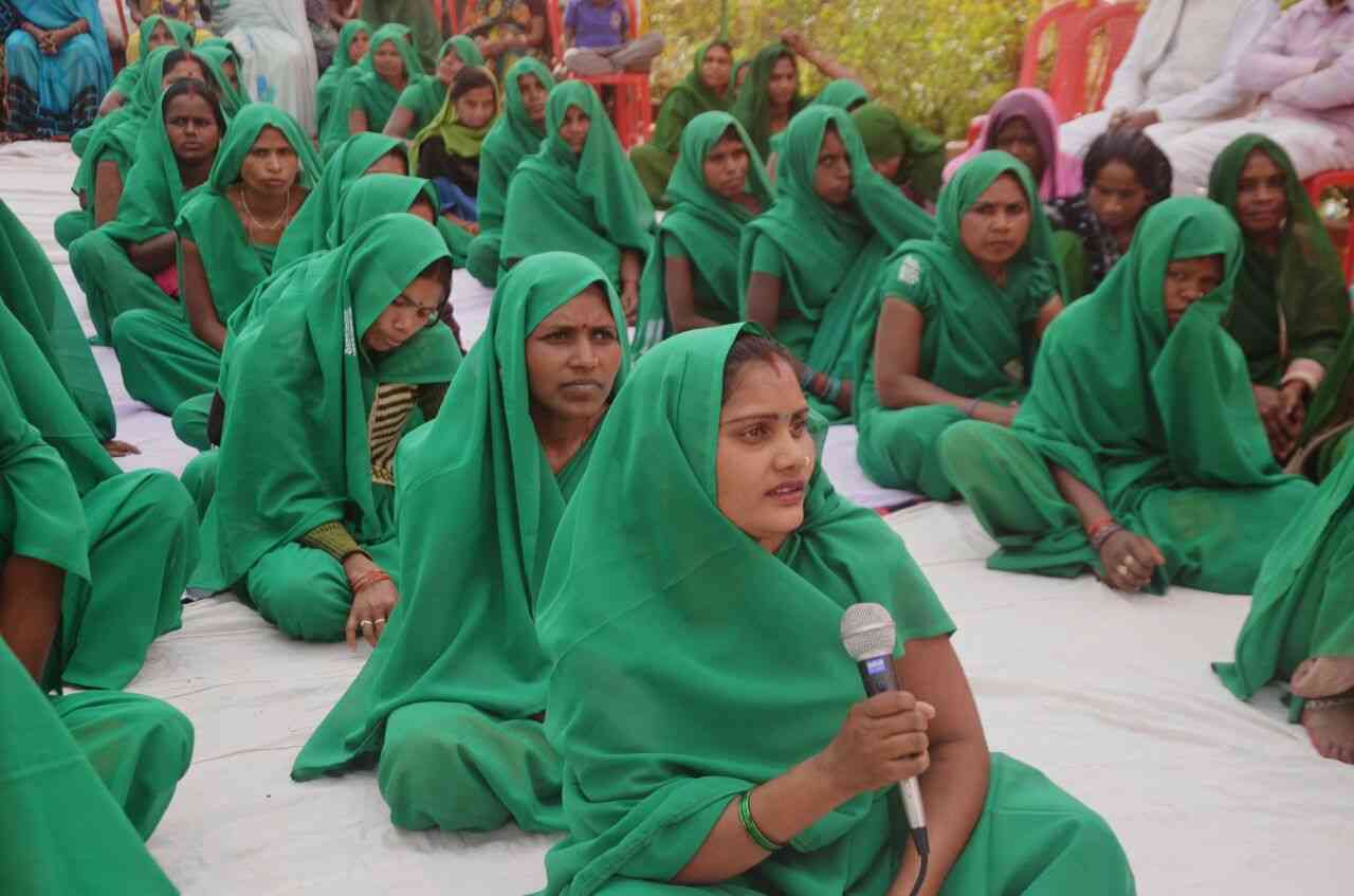 काशी की युवा टीम होप की पहल मिर्जापुर के नक्सल प्रभावित गांव में ग्रीन ग्रुप का गठन