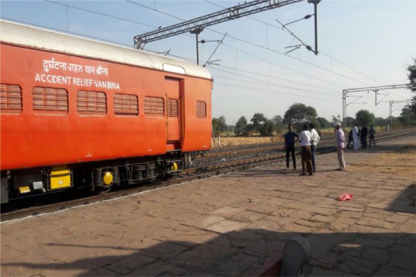 Hooter rises in the railroad हूटर बजते ही रेलवे में मचा हड़कंप