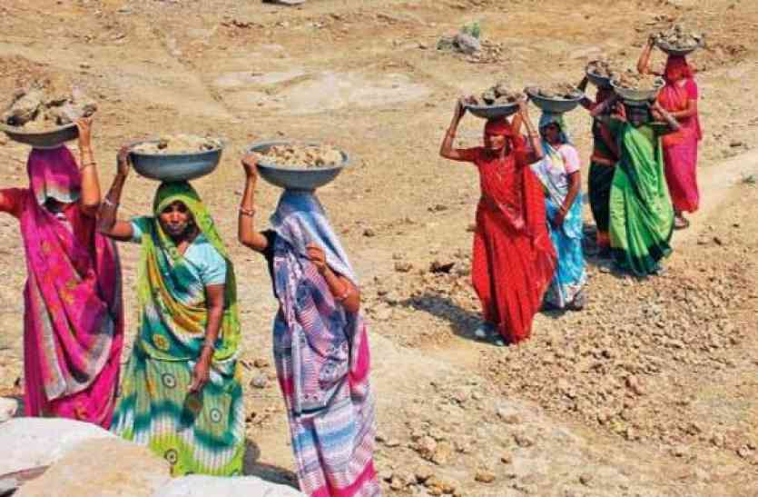 Employment, Three laborers die for work in metros महानगरों में काम-धंधा करने गए तीन मजदूरों की मौत, कारण जानकर हैरान रह जाएंगे